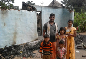 Índia: Casa de família cristã é incendiada